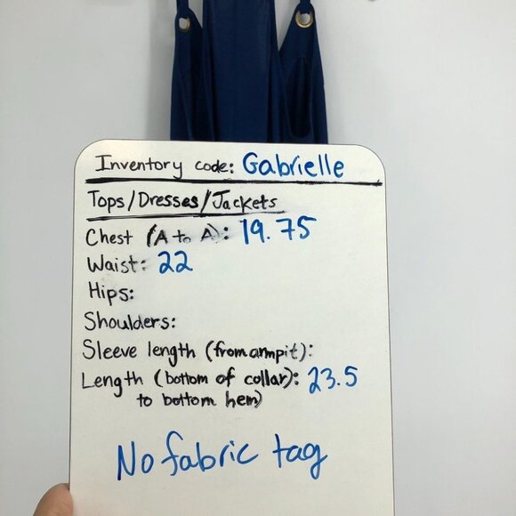 Dynamite Navy blue dressy flowy V-neck tank top  size M - Picture 10 of 11